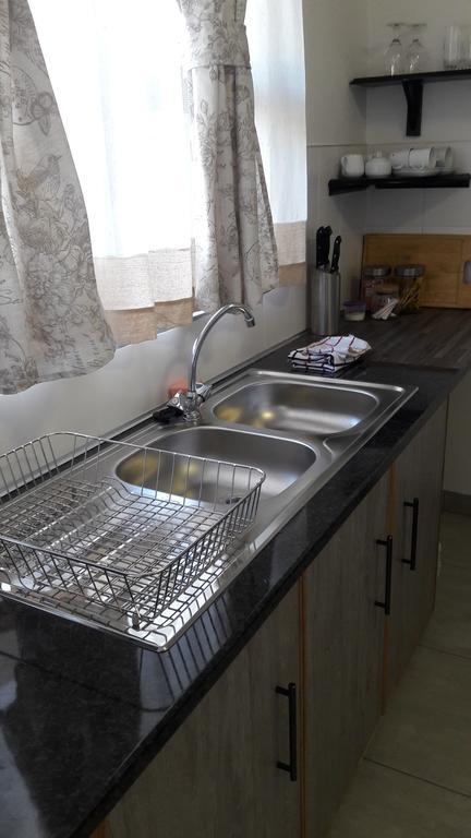 Self-Catering Studio, Unit 6 On Krupp Windhoek Eksteriør bilde