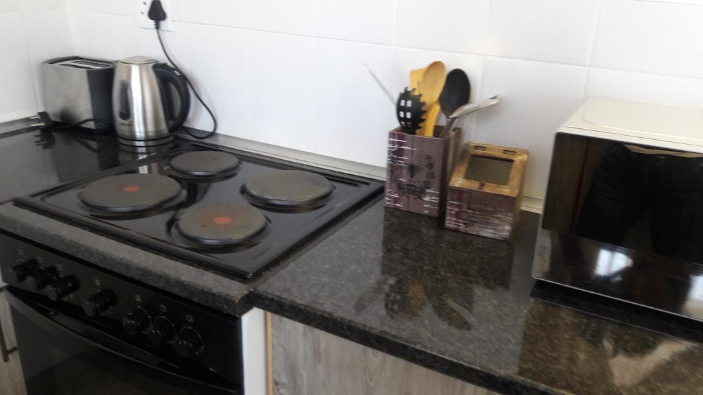 Self-Catering Studio, Unit 6 On Krupp Windhoek Eksteriør bilde