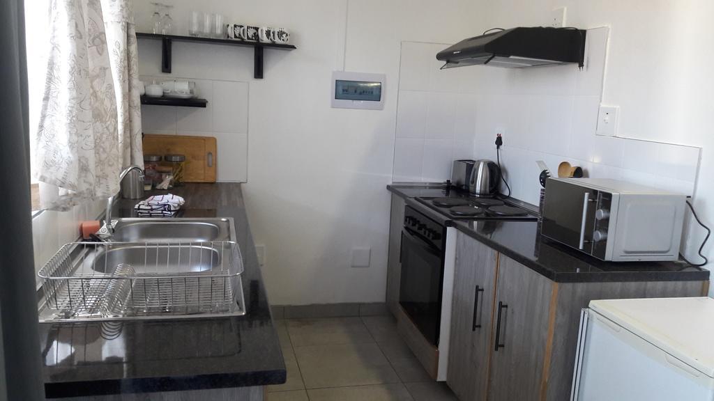 Self-Catering Studio, Unit 6 On Krupp Windhoek Eksteriør bilde