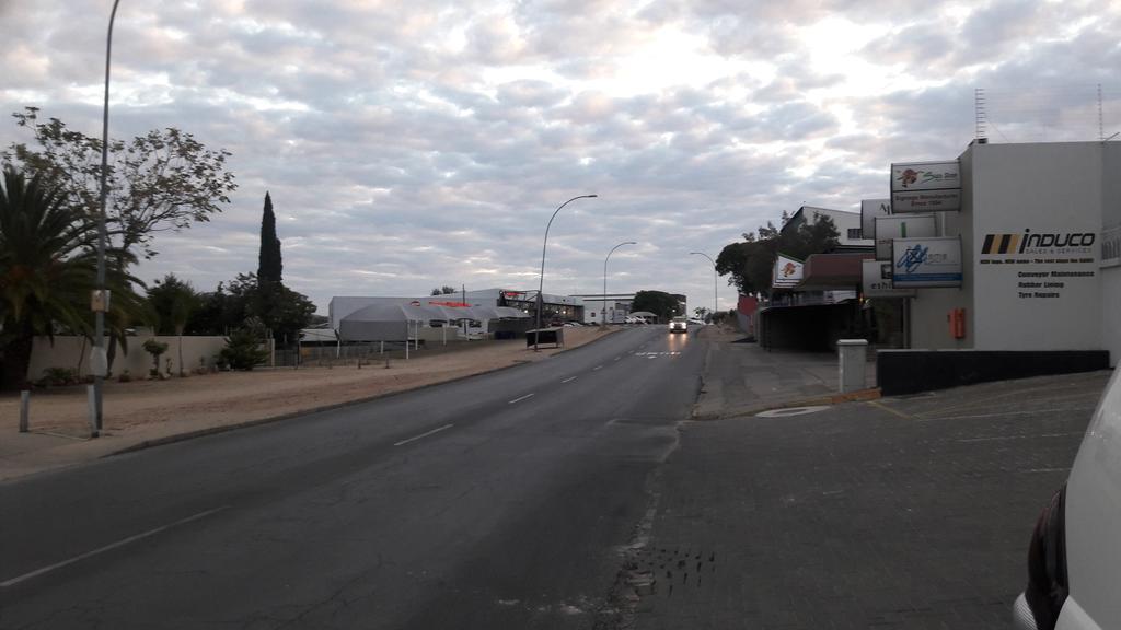 Self-Catering Studio, Unit 6 On Krupp Windhoek Eksteriør bilde